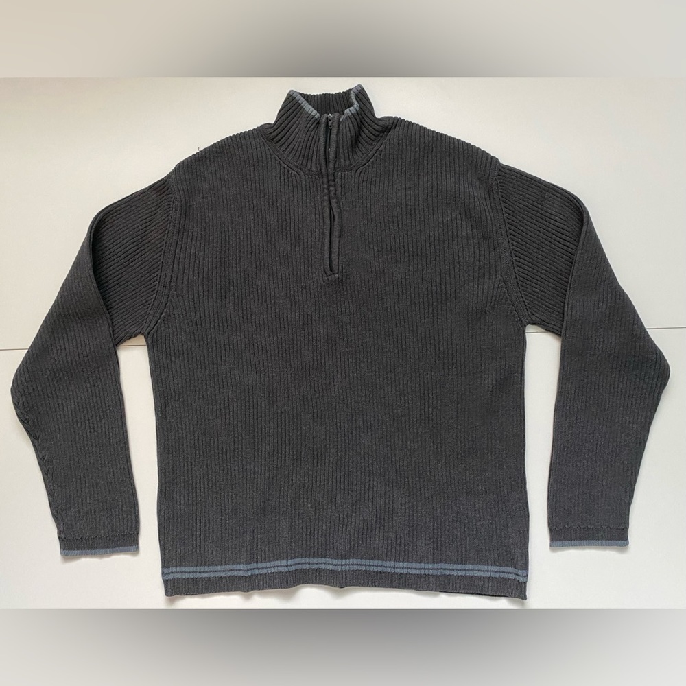 GAP Men’s Pullover Knit Sweater